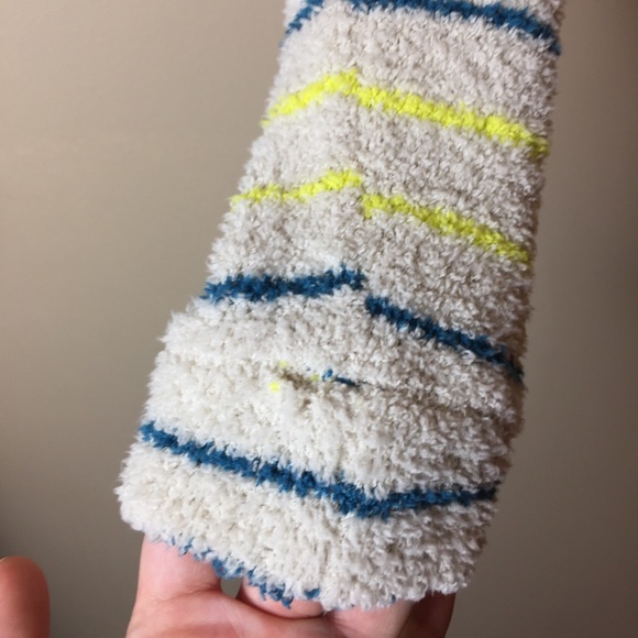 Urban Outfitters Madison Marshmallow Soft Hoodie - Picture 6 of 8